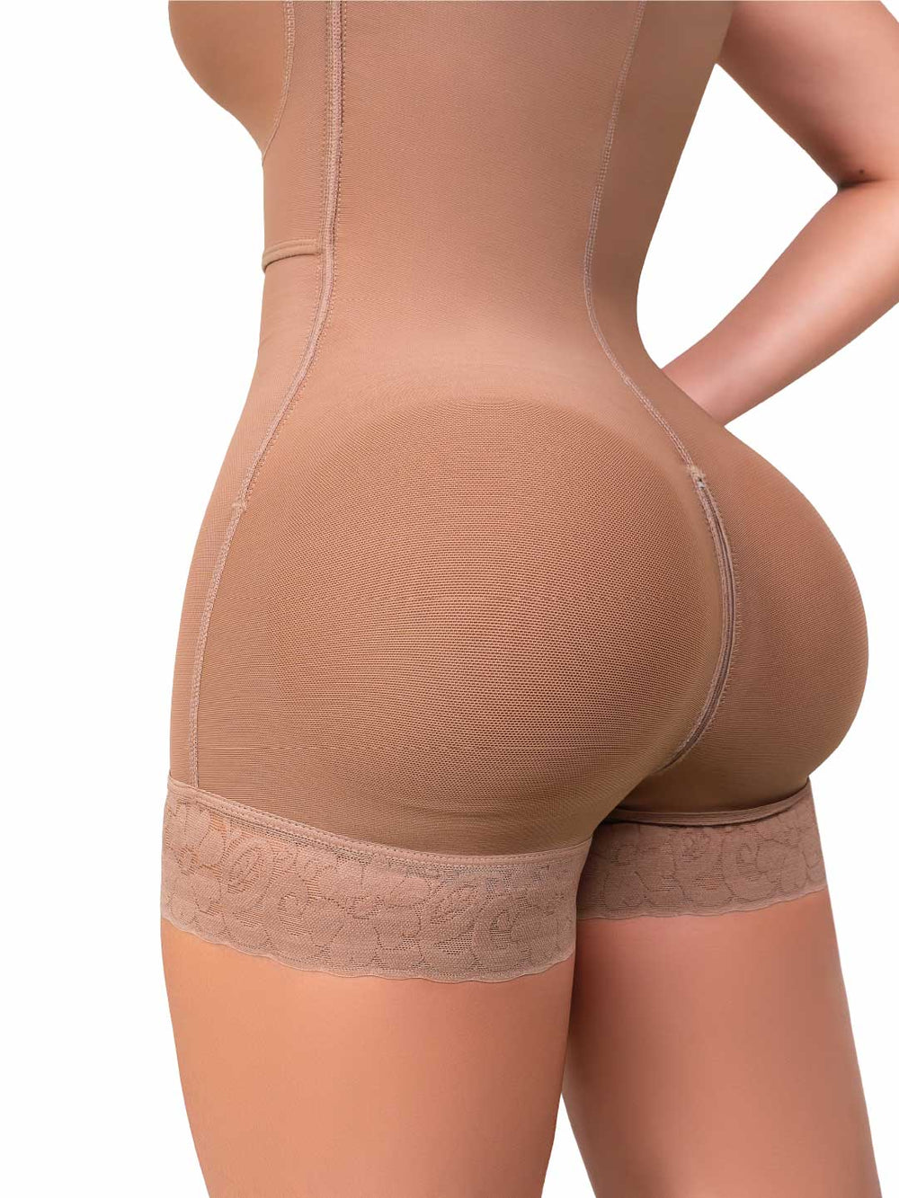 Faja Corta UltraInvisible con Brasier SMI7171 – Triple Realce